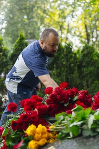 Леонид Слуцкий почтил память Основателя ЛДПР Владимира Жириновского в День Крещения Руси