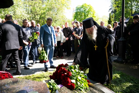 79-я годовщина со дня рождения Жириновского. Новодевичье кладбище Москвы