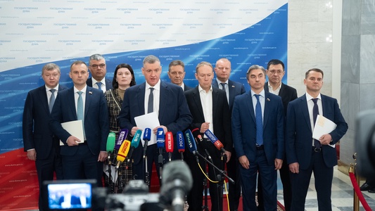Пресс-подход Председателя ЛДПР Л.Э. Слуцкого