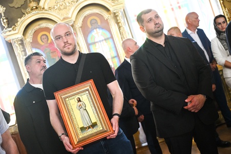 Леонид Слуцкий и делегация ЛДПР посетили Свято-Николаевский кафедральный собор Мариуполя