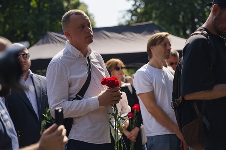 Леонид Слуцкий почтил память Основателя ЛДПР Владимира Жириновского в День Крещения Руси