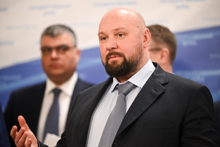Пресс-подход фракции ЛДПР в ГД во главе с Леонидом Слуцким 9.04.2025