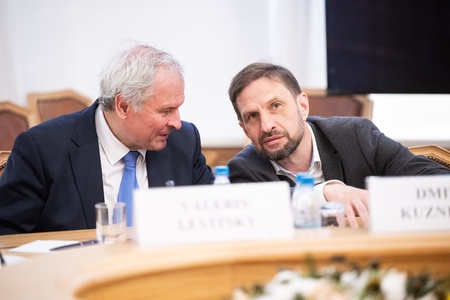 Леонид Слуцкий встретился с депутатом Европарламента Фернаном Картайзером
