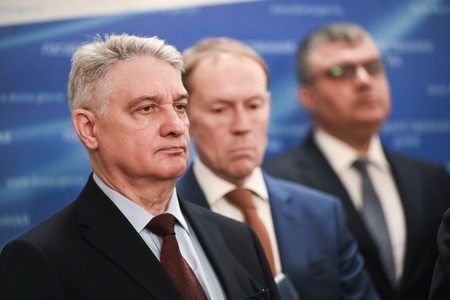 Пресс-подход фракции ЛДПР в ГД во главе с Леонидом Слуцким 8.04.2025
