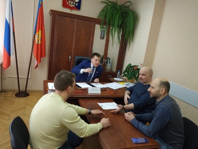 Сенатор Александр Пронюшкин провел личный прием граждан во Владимире