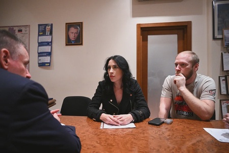 Председатель ЛДПР встретился с военными корреспондентами в Донецке и передал гумпомощь на фронт