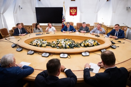 Фракция ЛДПР встретилась с и.о. министра транспорта РФ Андреем Никитиным
