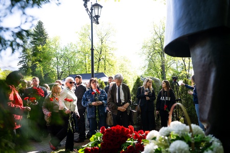 79-я годовщина со дня рождения Жириновского. Новодевичье кладбище Москвы