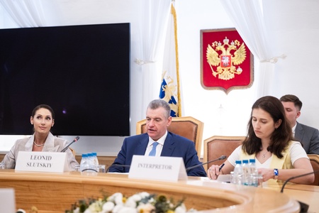 Леонид Слуцкий встретился с депутатом Европарламента Фернаном Картайзером