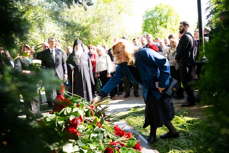 79-я годовщина со дня рождения Жириновского. Новодевичье кладбище Москвы