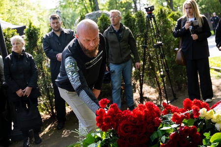79-я годовщина со дня рождения Жириновского. Новодевичье кладбище Москвы