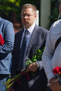 Леонид Слуцкий почтил память Основателя ЛДПР Владимира Жириновского в День Крещения Руси