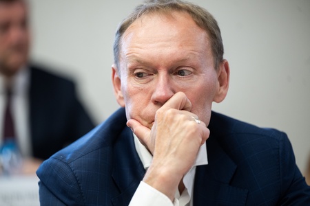 Фракция ЛДПР в ГД встретилась с министром транспорта РФ Романом Старовойтом