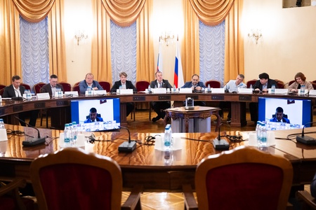 Круглый стол Станислава Наумова «Об инвестиционных программах развития территорий - индустриальных центров страны, созданных в 20-е годы XX века»