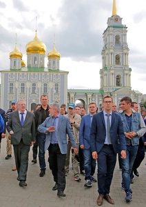 Фотовыставка памяти Владимира Жириновского