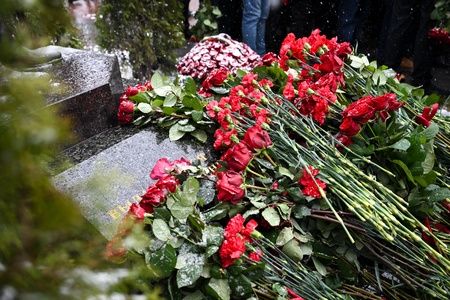 Три года со дня смерти Владимира Жириновского. Новодевичье кладбище. Москва.
