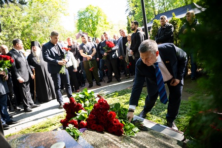 79-я годовщина со дня рождения Жириновского. Новодевичье кладбище Москвы