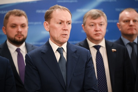 Пресс-подход фракции ЛДПР во главе с Леонидом Слуцким 5.03.2025