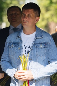 Леонид Слуцкий почтил память Основателя ЛДПР Владимира Жириновского в День Крещения Руси