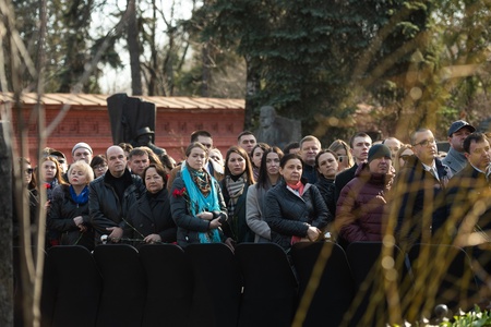 На Новодевичьем кладбище в Москве открыт памятник Владимиру Жириновскому