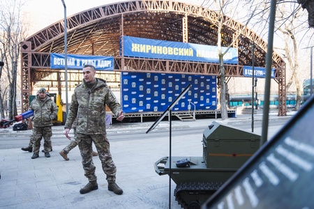 ЛДПР передает на фронт новую партию наземных дронов  и другую технику