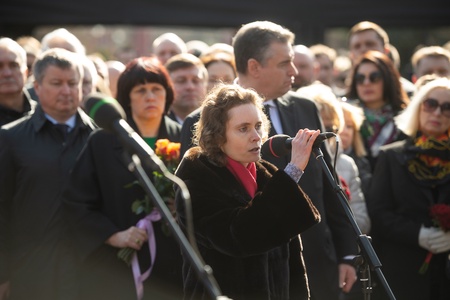 На Новодевичьем кладбище в Москве открыт памятник Владимиру Жириновскому