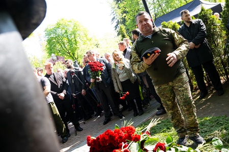 79-я годовщина со дня рождения Жириновского. Новодевичье кладбище Москвы
