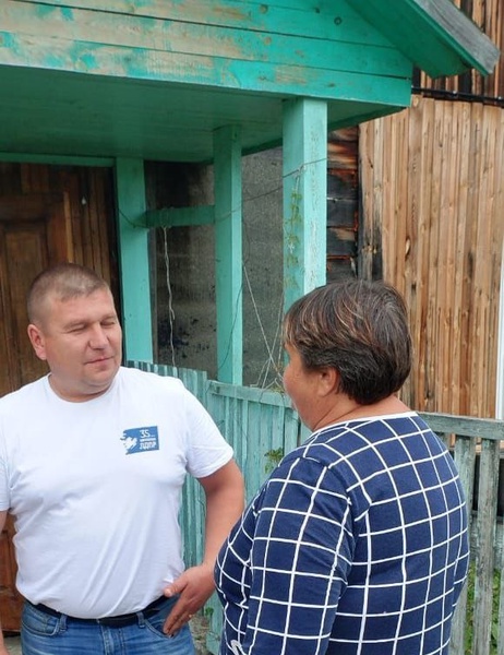 Депутат Совета депутатов п.г.т. Коммунистический провел личный прием граждан