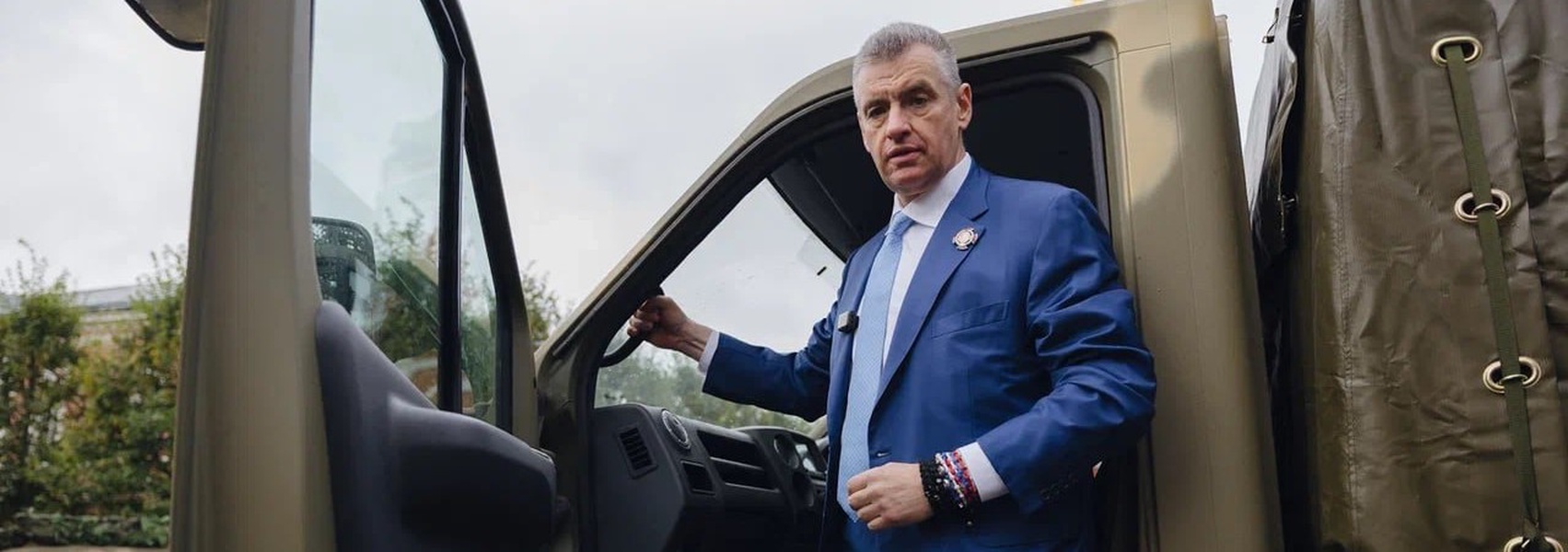 ЛДПР отправила очередную партию автомобилей и техники в зону СВО