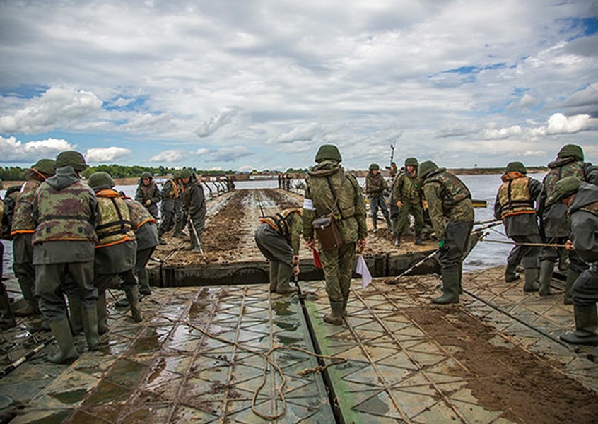 С  Днём нженерных войск Российской Федерации