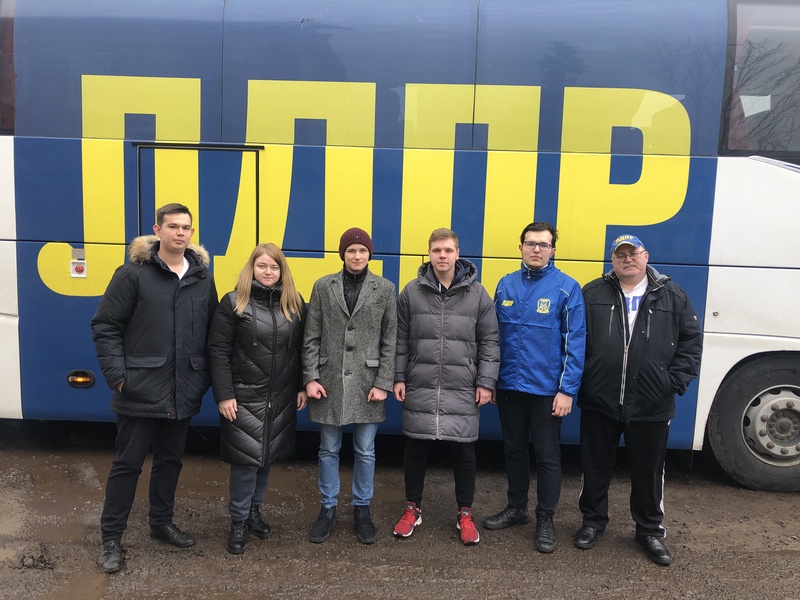 Воронежские партийцы направили гуманитарную помощь беженцам Донбасса