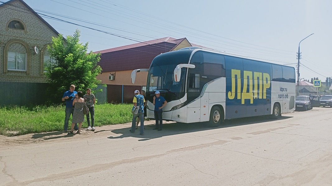 Мобильная приемная ЛДПР в Саратовской области