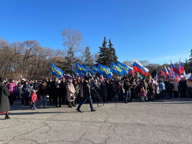 Активисты ЛДПР Хакасии приняли участие в митинге в поддержку присоединения Крыма к России