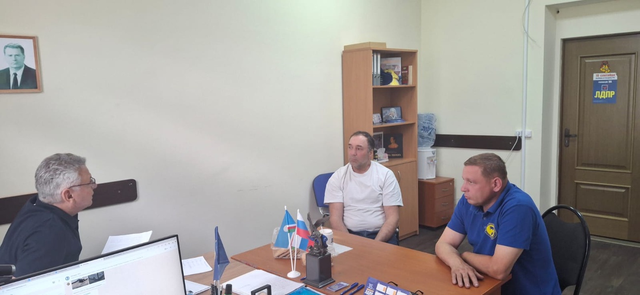 Помощь СВО, автобусы, работа ЖКХ- возглавили топ вопросов к депутатам ЛДПР