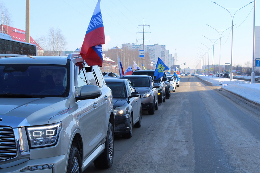 Патриотический автопробег ЛДПР стартовал в Нижневартовске 23 февраля 