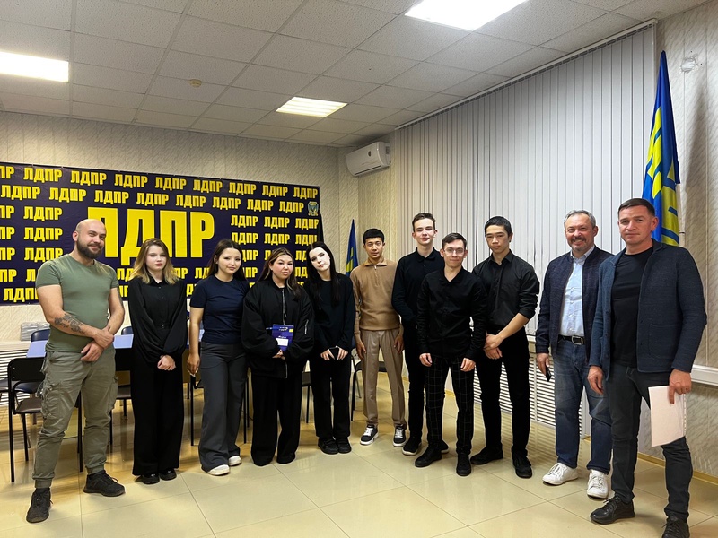 Проект «Наставник ЛДПР» привлекает молодёжь в политическую жизнь Астрахани