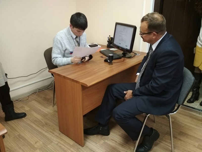 ЛДПР контролирует прием заявлений от избирателей в Пункте Приема заявлений