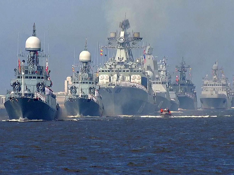 С Днем Военно-Морского флота России!