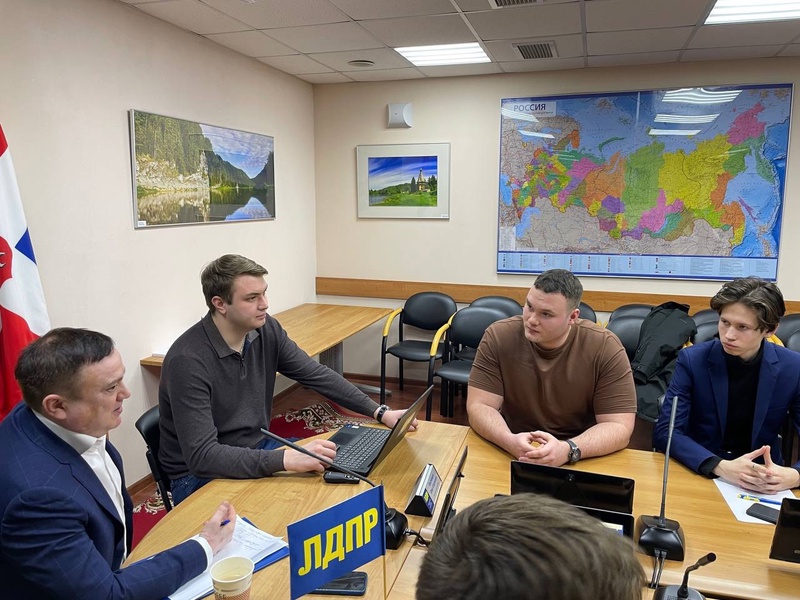 Открытый диалог Пермского регионального отделения ЛДПР со студентами