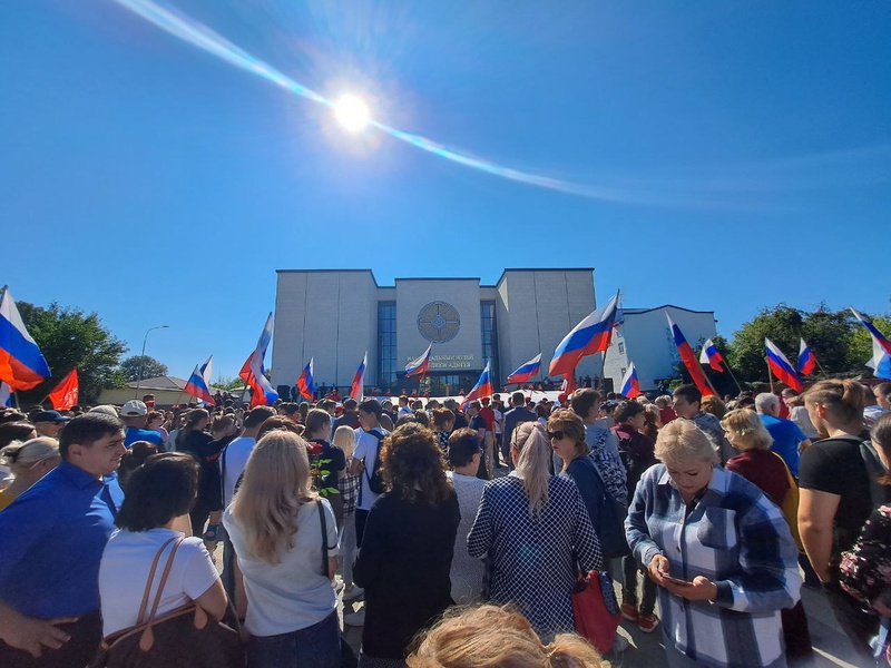 В Республике Адыгея прошёл митинг в поддержку политики действующего Президента и референдумов