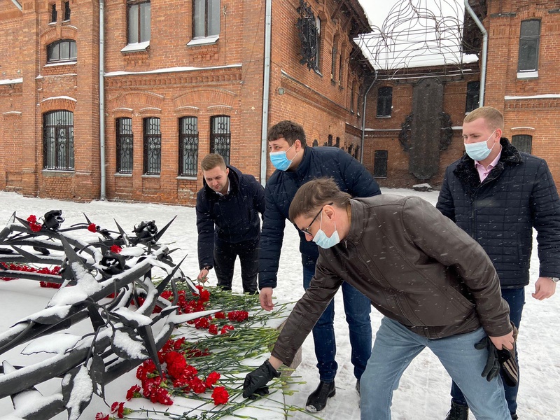 Алтайские  партийцы почтили память воинов-интернационалистов