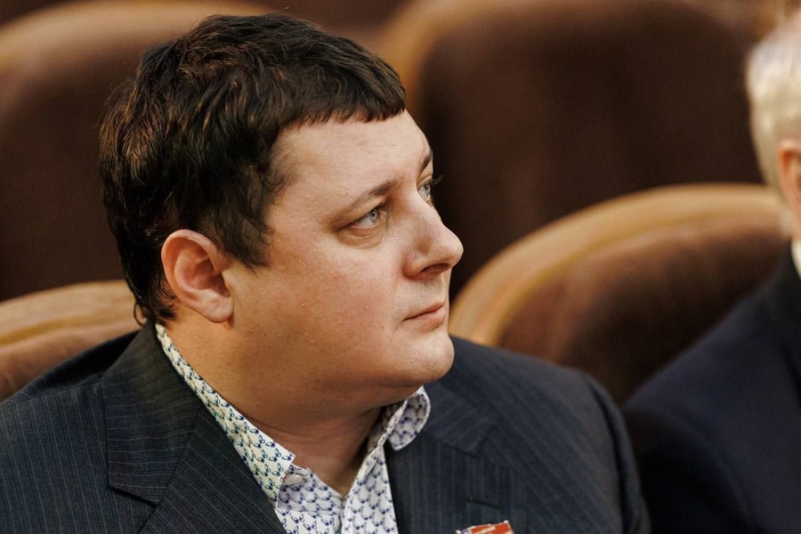 Депутат Сергей Булаев: исключенных из партии защищать не стоит