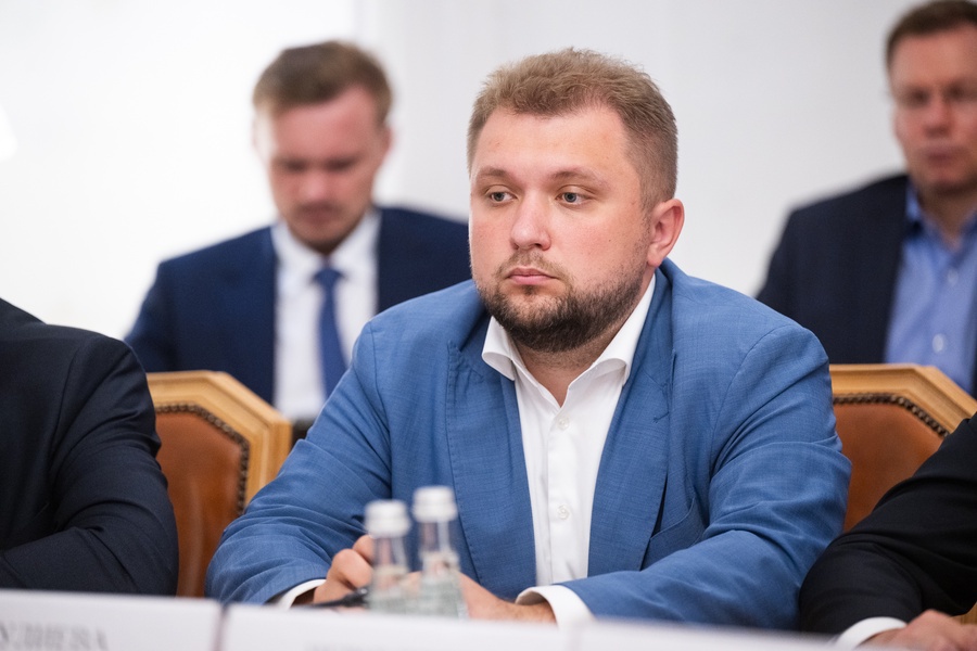 Жара не повод рисковать здоровьем, убежден Борис Чернышов