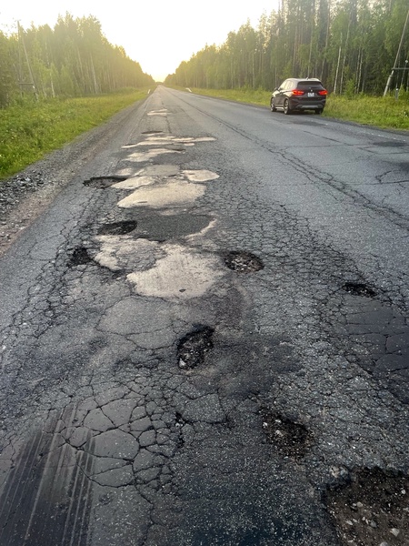 Депутат Губанов бьет тревогу: участок трассы М8 "Емецк – Почтовое" требует срочного ремонта