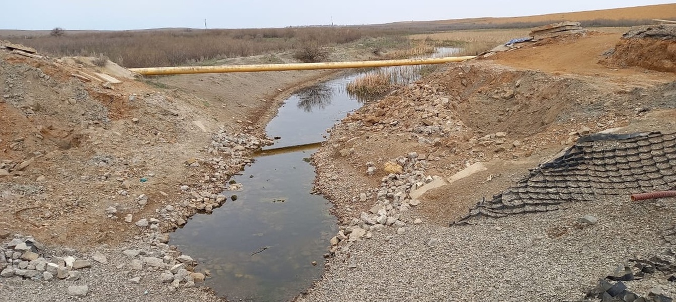 В п. Бурунах Наримановского района с водой все печально
