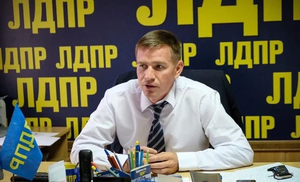 Астраханские партийцы поддержали предложение о запрете продажи бонгов в Сети