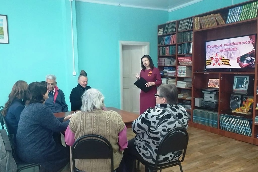 Координатор Харабалинского отделения ЛДПР посетила парад «Песни в солдатской шинели»