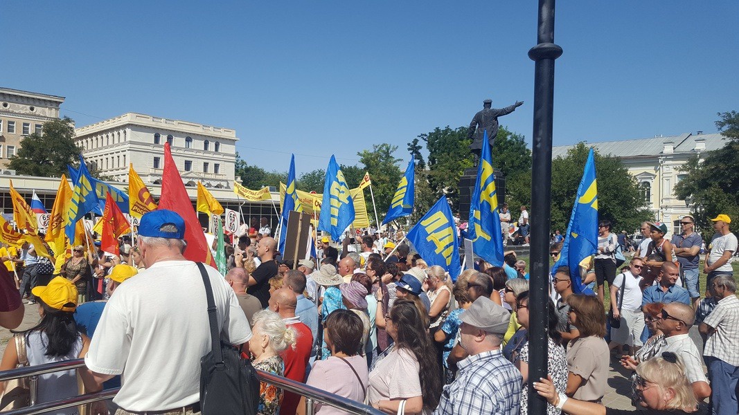 Первомайское шествие ЛДПР пройдет по ул. Никольская