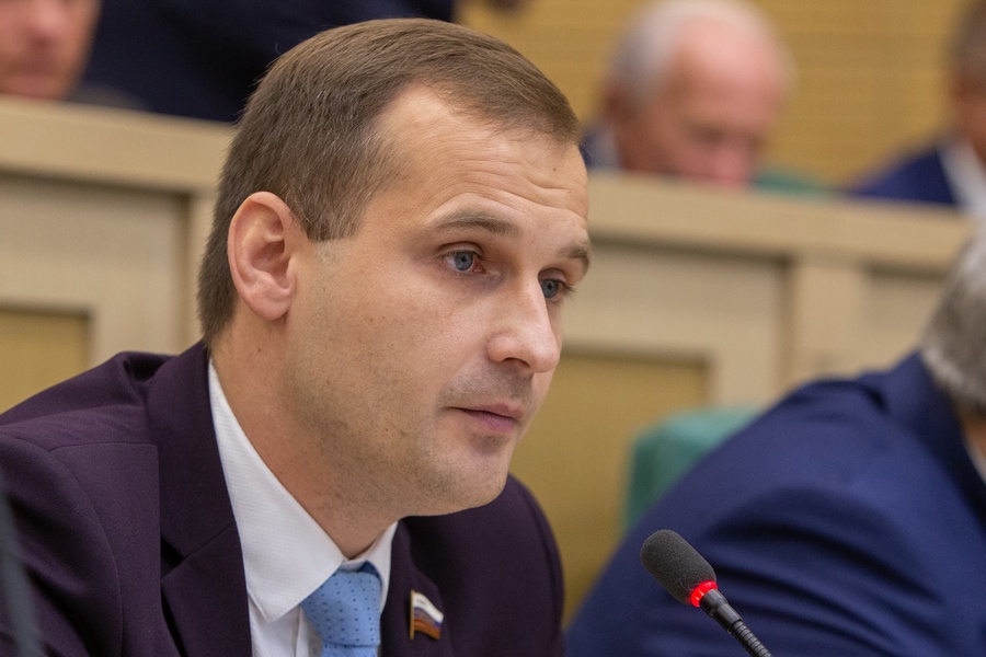 Сергей Леонов примет участие в сборе средств на установку скульптуры бездомного пса