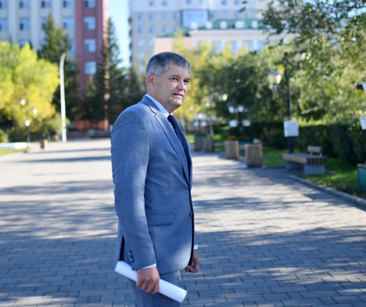 С днем рождения, Дмитрий Николаевич